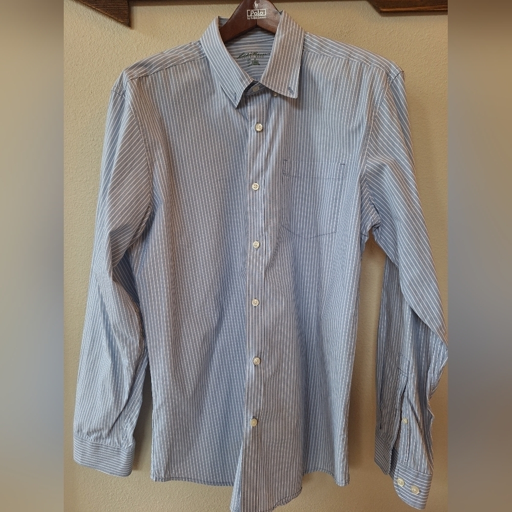 Eddie Bauer Legend Wash Classic Pinstriped Button Down Shirt Size M